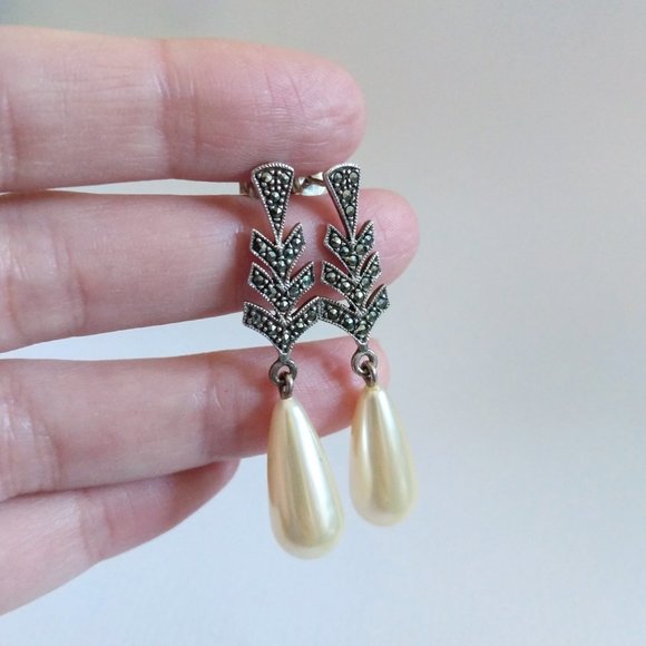 Pearl and Sterling Silver Drop Earrings, Dangle, Vintage Estate Jewelry - Picture 2 of 5